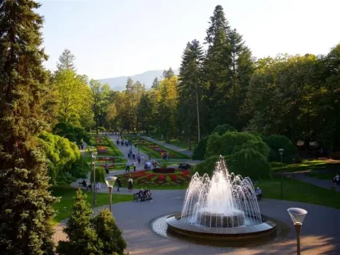 Prodaja, ugostiteljski objekat, 1000m², Centar, Vrnjačka Banja - image 5