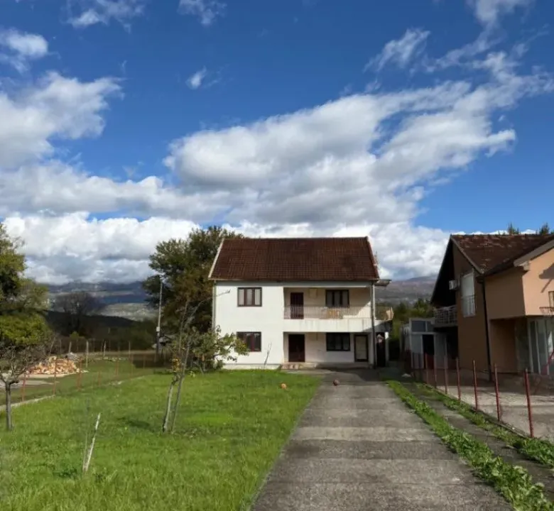 Sale, house, 200m², Danilovgrad, Crna Gora