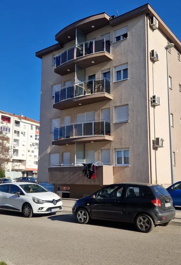 Rent, one bedroom apartment, 45m², Blok 9, Podgorica