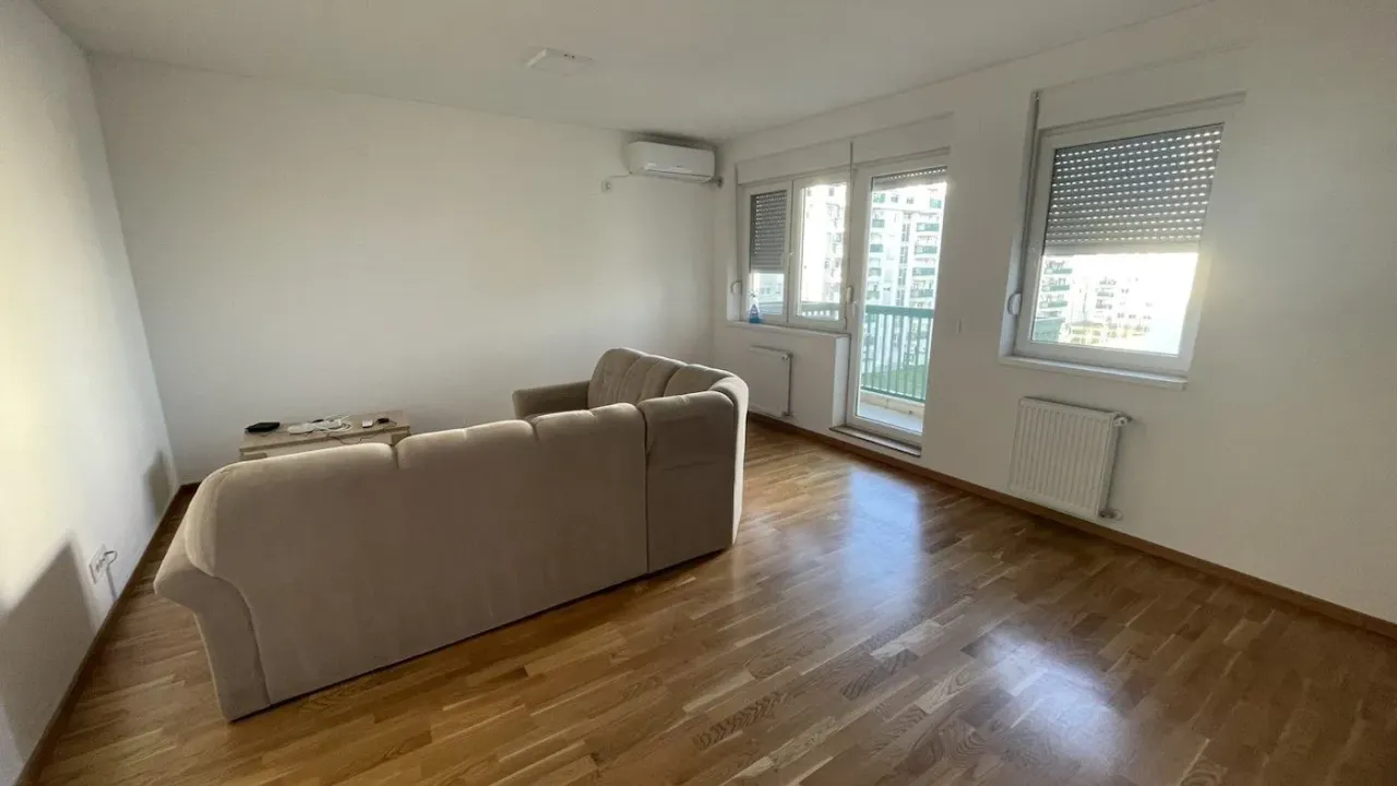 Izdavanje, jednosoban stan, 37m², Jugovićevo, Novi Sad Sve Podlokacije