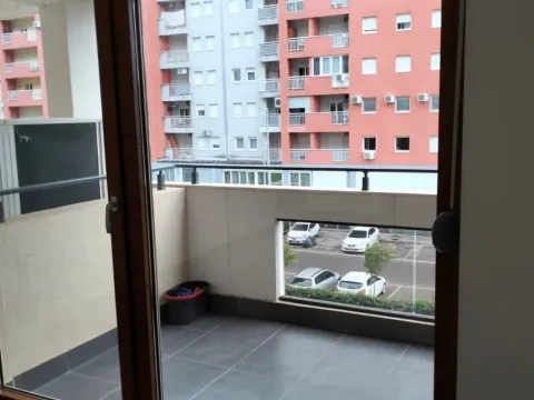 Izdavanje, dvosoban stan, 69m², Master Kvart, Podgorica - image 10