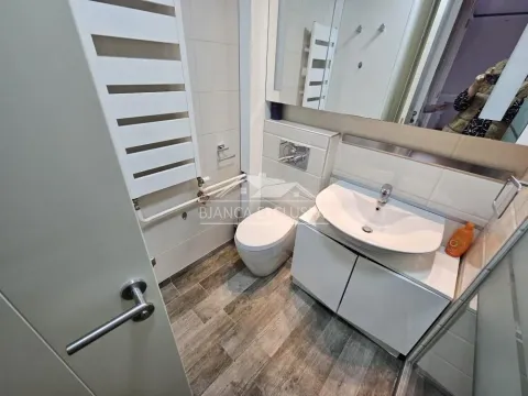 Sale, three bedroom apartment, 101m², Belvil, Beograd - image 12