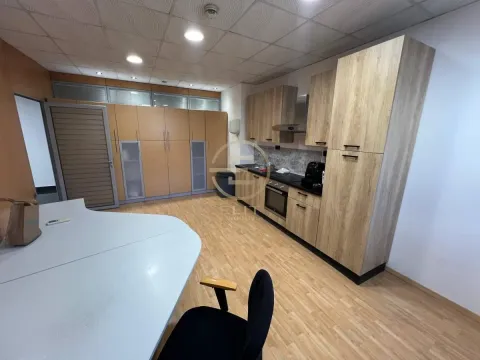 Rent, office space, 280m², Centar, Novi Sad - image 12