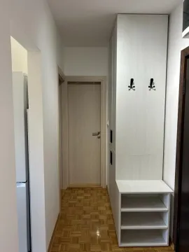 Izdavanje, dvosoban stan, 45m², Šumice, Beograd - image 10