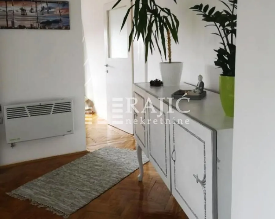 Rent, two bedroom apartment, 50m², Stari Grad, Beograd