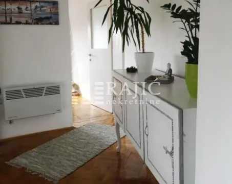 Rent, two bedroom apartment, 50m², Stari Grad, Beograd - image 10