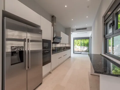 Prodaja, kuća, 558m², Tivat, Crna Gora - image 15