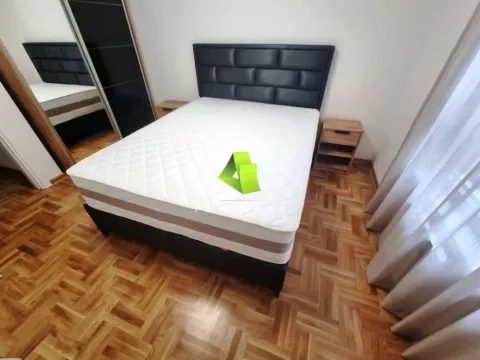Rent, one bedroom apartment, 50m², Pantelej, Niš - image 9