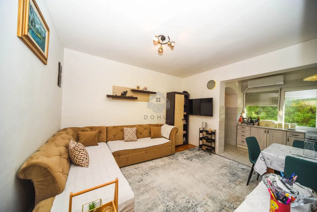 Izdavanje, trosoban stan, 70m², Centar, Podgorica