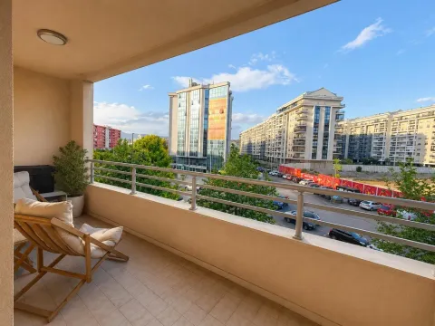 Izdavanje, jednosoban stan, 50m², City Kvart, Podgorica - image 10