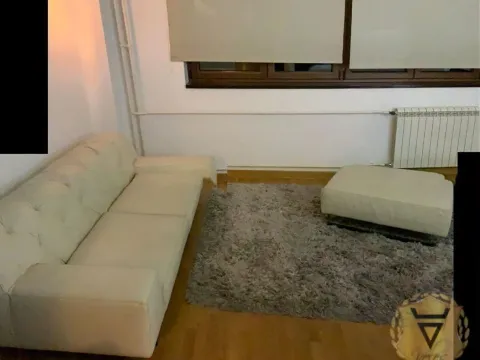 Izdavanje, dvosoban stan, 43m², Hala Pionir, Palilula Sve Podlokacije - image 2