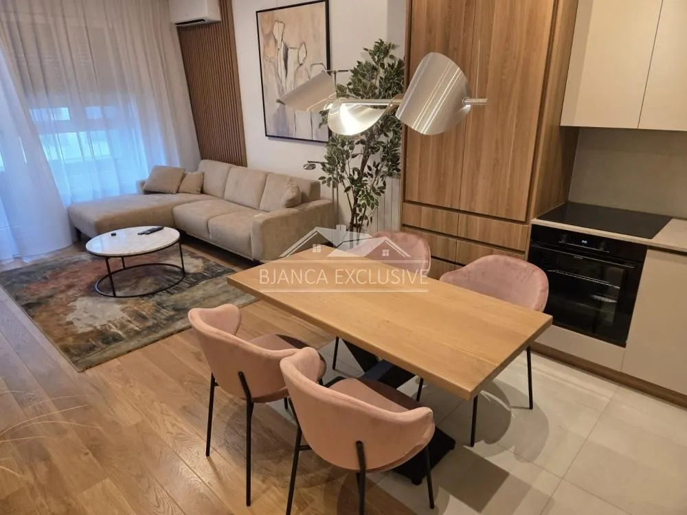 Sale, two bedroom apartment, 50m², Novi Beograd Blok 65, Novi Beograd Sve Podlokacije