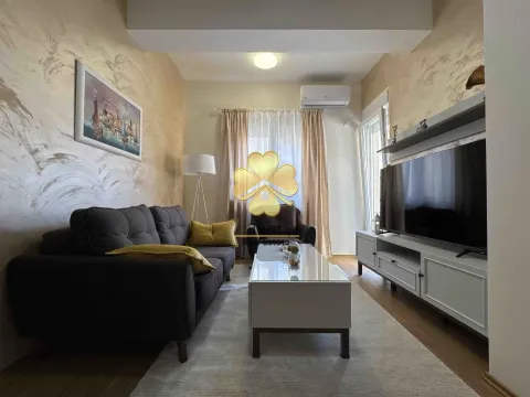 Izdavanje, jednosoban stan, 40m², Ljubović, Podgorica