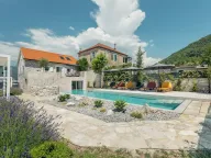 Rent, house, 170m², Donja Lastva, Tivat - image 28