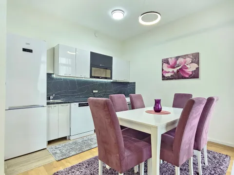 Rent, two bedroom apartment, 68m², Blok 9, Podgorica - image 3