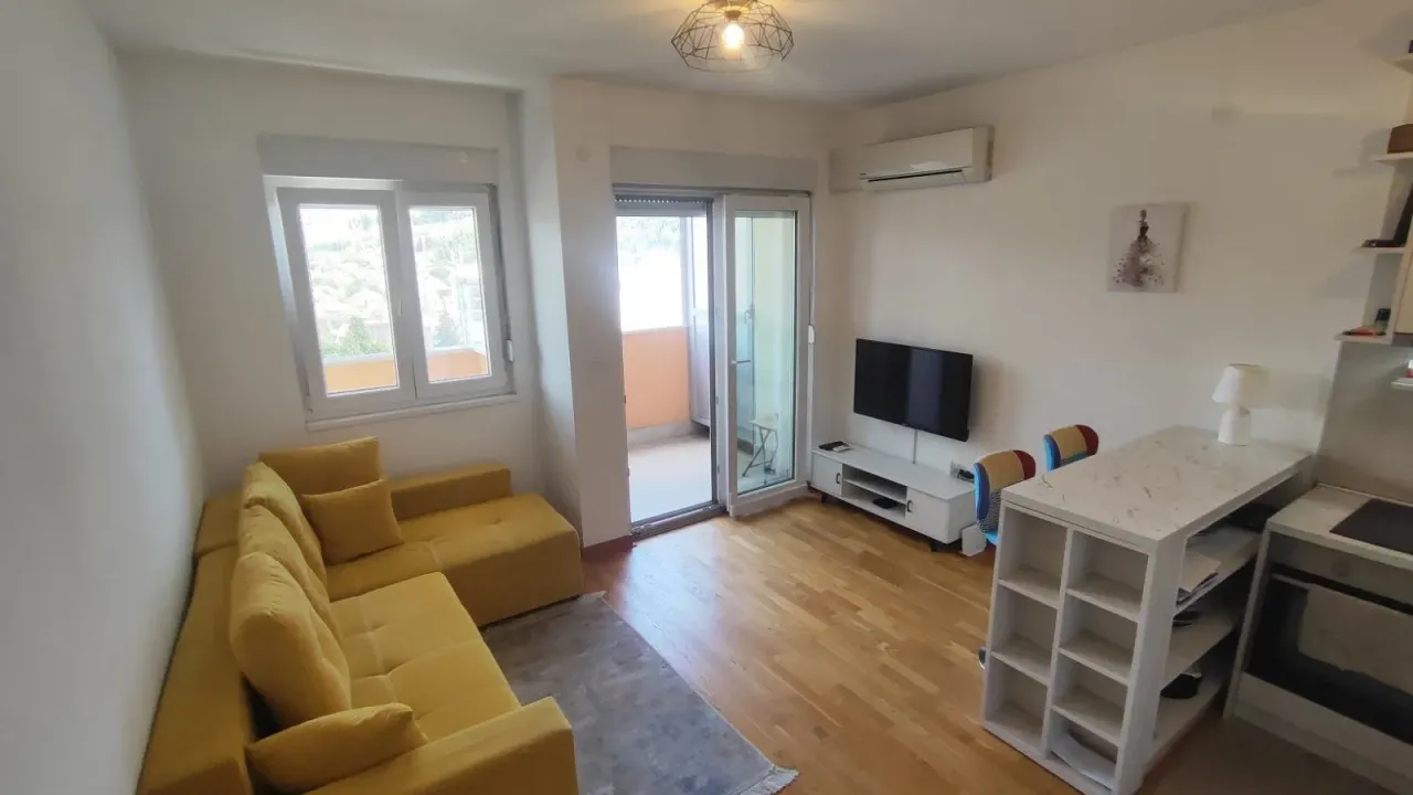 Rent, studio apartment, 27m², Zagorič, Podgorica