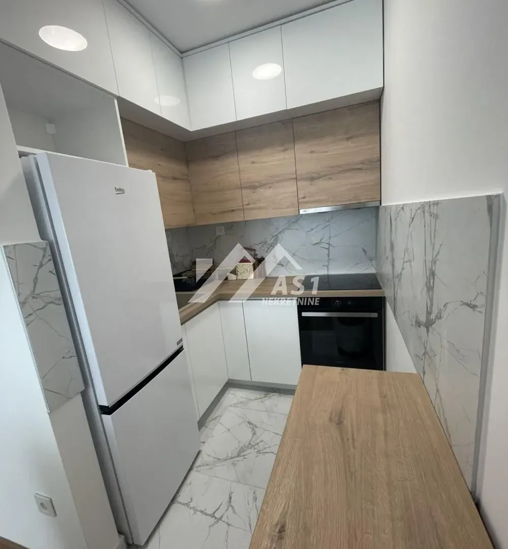Izdavanje, dvosoban stan, 48m², Avijatičarsko naselje, Novi Sad Sve Podlokacije