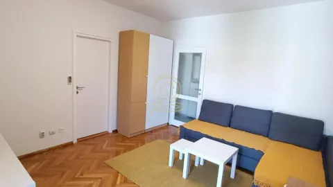 Rent, two bedroom apartment, 40m², Palilula Sve Podlokacije, Beograd - image 6