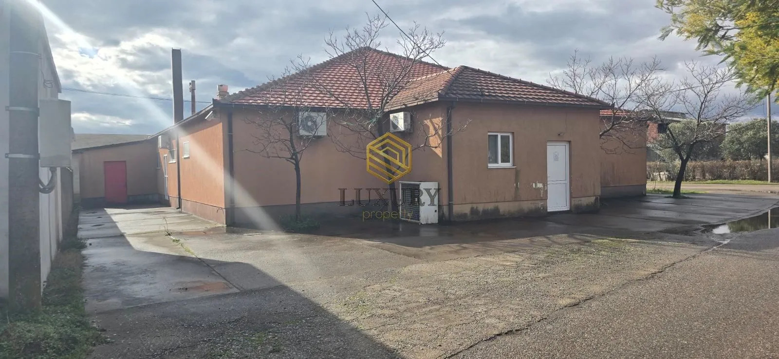 Rent, house, 315m², Tuzi, Podgorica