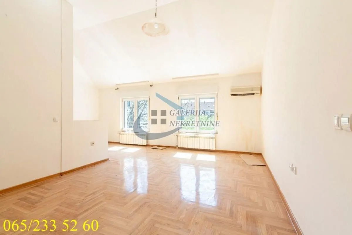 Prodaja, trosoban stan, 83m², Gradska Bolnica, Zvezdara Sve Podlokacije