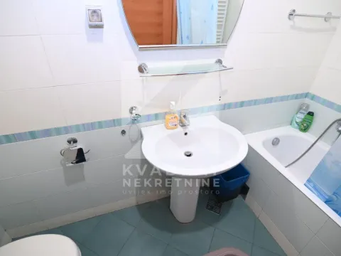 Izdavanje, dvosoban stan, 85m², Preko Morače, Podgorica - image 9