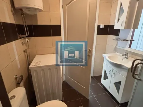 Izdavanje, jednosoban stan, 37m², Jagodina, Srbija - image 6