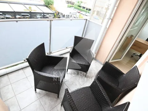 Izdavanje, poslovni prostor, 75m², City Kvart, Podgorica - image 14