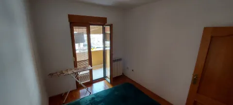 Jednostavna soba sa izlazom na balkon. - image 15