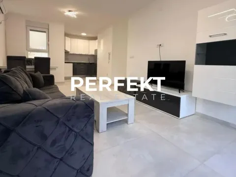 Izdavanje, dvosoban stan, 64m², Centar, Pančevo - image 4