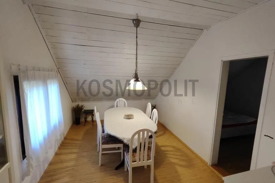Prodaja, kuća, 220m², Voždovac Sve Podlokacije, Beograd