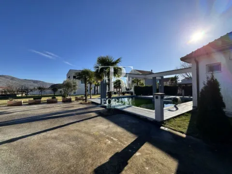 Izdavanje, kuća, 310m², Karaburško Polje, Podgorica - image 3