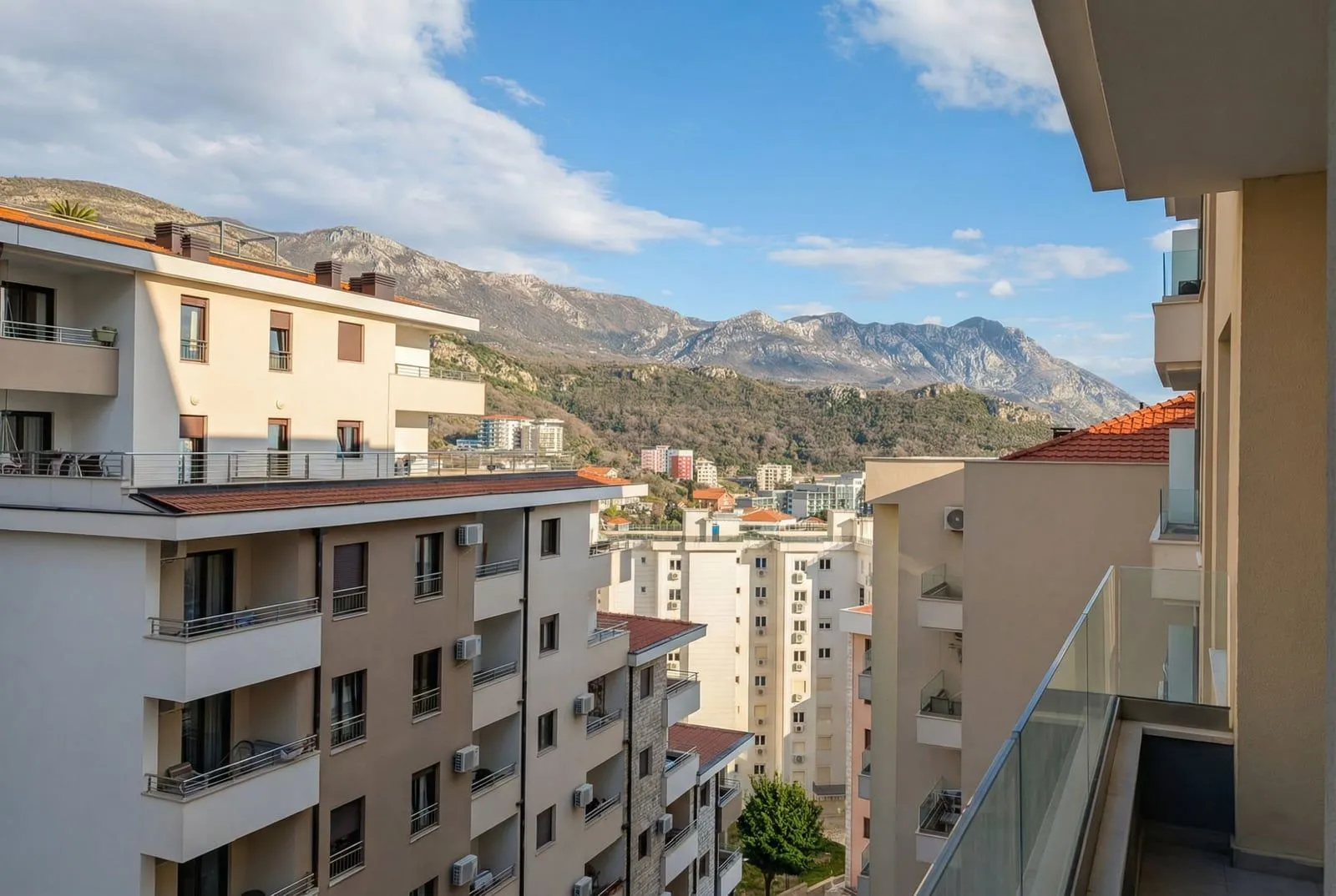 Prodaja, dvosoban stan, 44m², Bečići, Budva