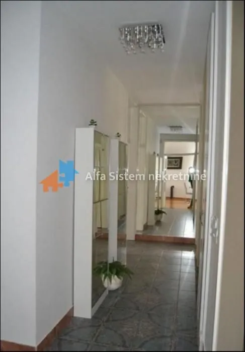 Rent, four bedroom apartment, 135m², Savski Venac, Beograd