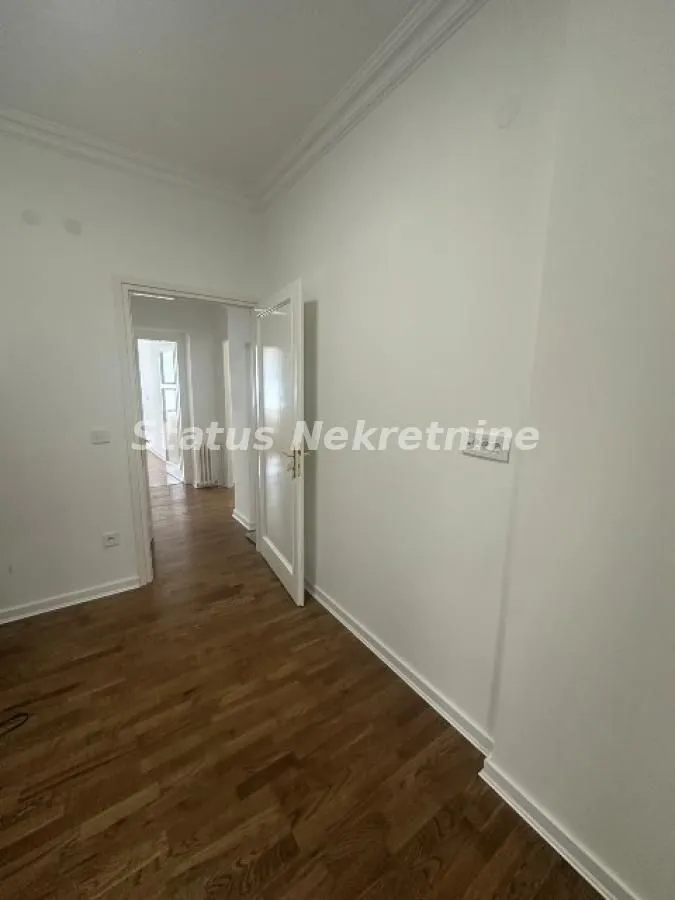 Prodaja, trosoban stan, 78m², Centar, Novi Sad
