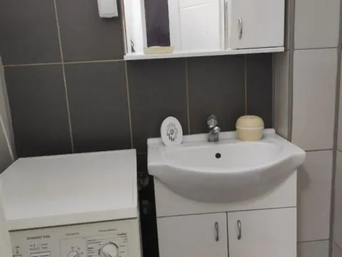 Izdavanje, jednosoban stan, 43m², Centar, Niš - image 13