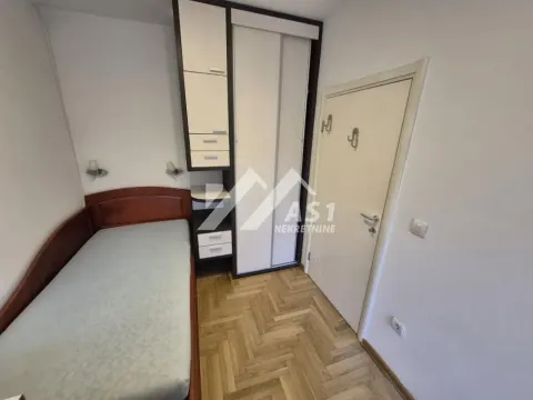Izdavanje, četvorosoban stan, 90m², Rotkvarija, Novi Sad Sve Podlokacije - image 7