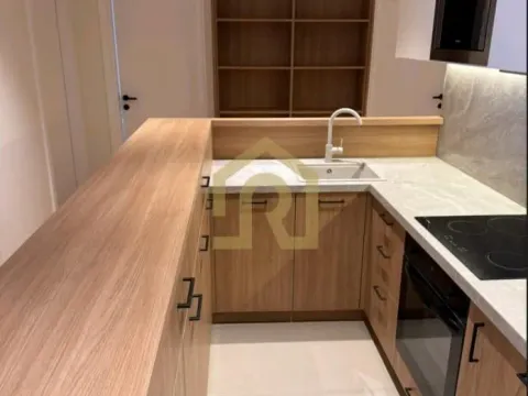 Izdavanje, četvorosoban stan, 90m², Vračar Sve Podlokacije, Beograd - image 5