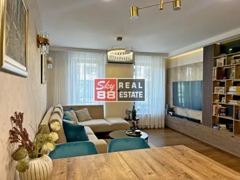 Sale, four bedroom apartment, 110m², Južni Bulevar, Vračar Sve Podlokacije