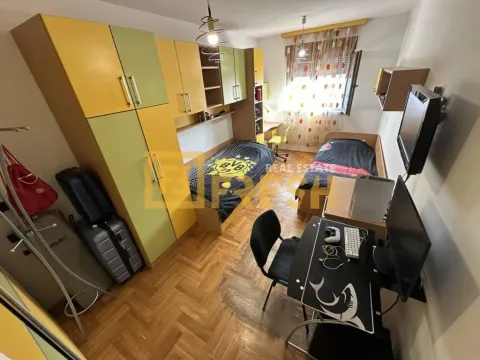 Sale, two bedroom apartment, 70m², Stari Aerodrom, Podgorica - image 7