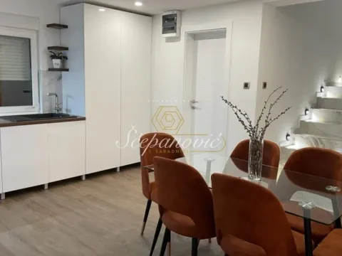 Prodaja, kuća, 280m², Sremska Kamenica, Petrovaradin - image 3