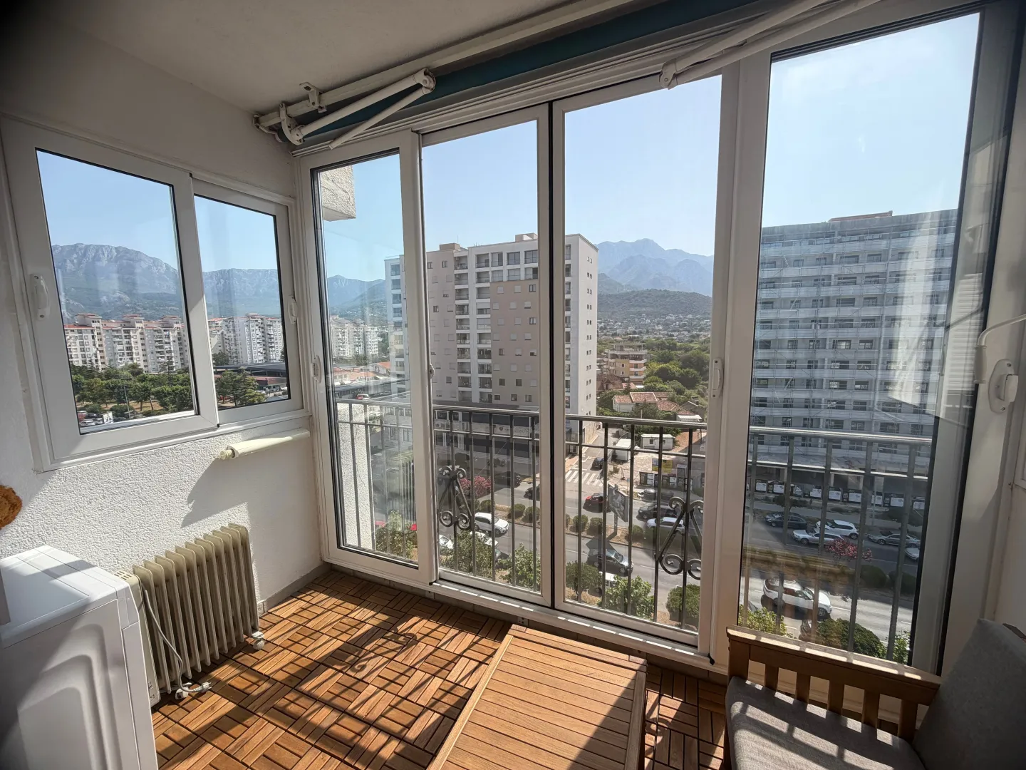 Prodaja, jednosoban stan, 62m², Centar, Bar