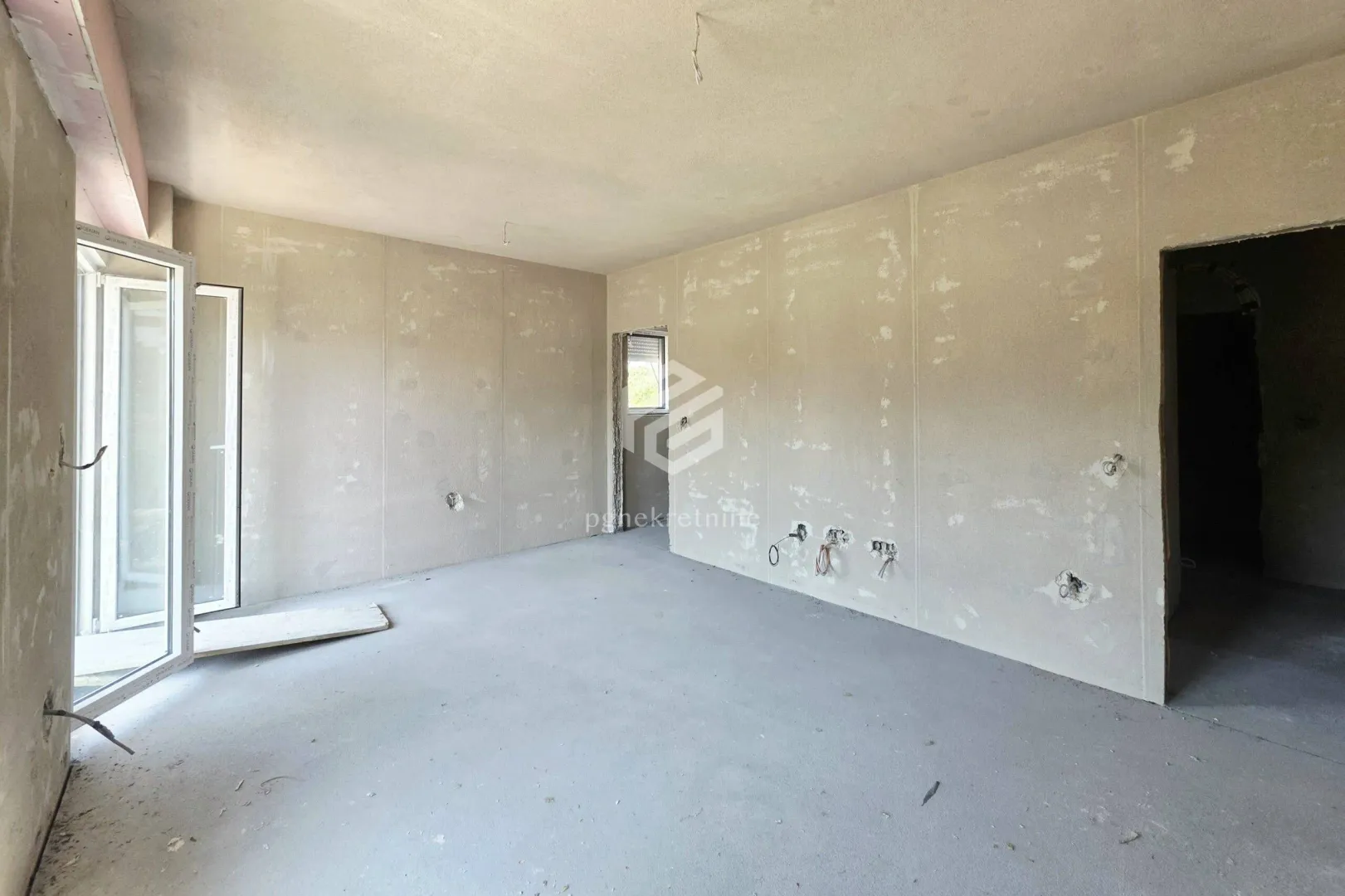Prodaja, dvosoban stan, 65m², Konik, Podgorica