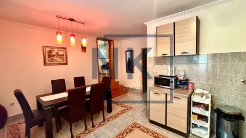 Sale, house, 240m², Tološi, Podgorica - image 11