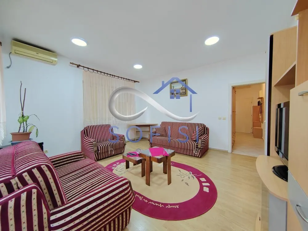 Izdavanje, dvosoban stan, 52m², Socijalno, Novi Sad Sve Podlokacije