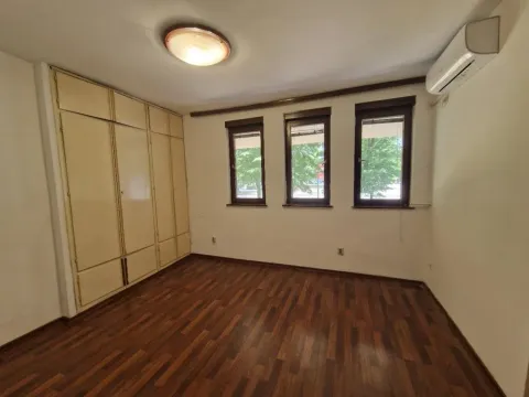 Izdavanje, poslovni prostor, 25m², Preko Morače, Podgorica - image 7