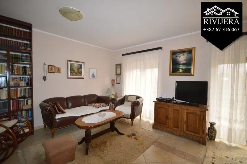 Prodaja, kuća, 330m², Igalo, Herceg Novi