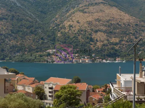 Sale, one bedroom apartment, 50m², Dobrota, Kotor - image 1