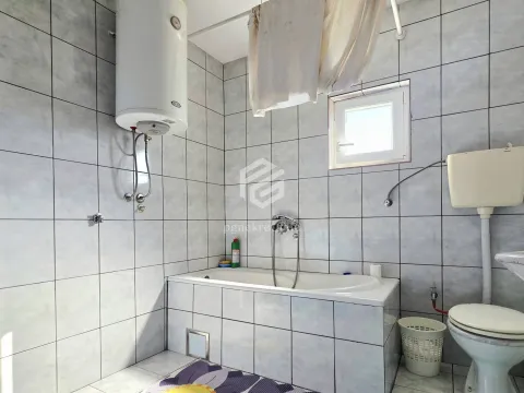 Sale, house, 200m², Tuzi, Podgorica - image 9