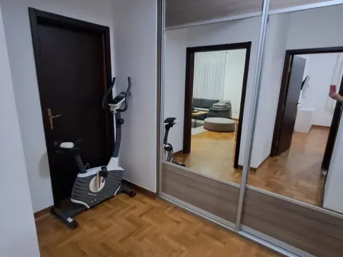 Izdavanje, jednosoban stan, 56m², Gorica C, Podgorica - image 10