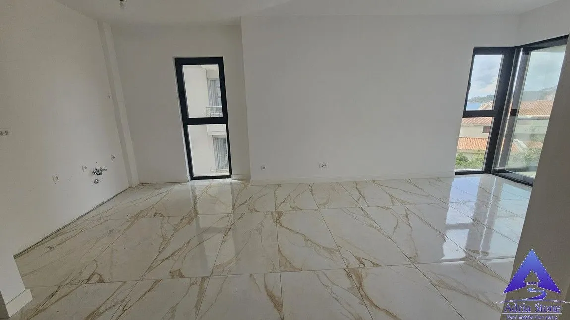 Prodaja, jednosoban stan, 49m², Rafailovići, Budva